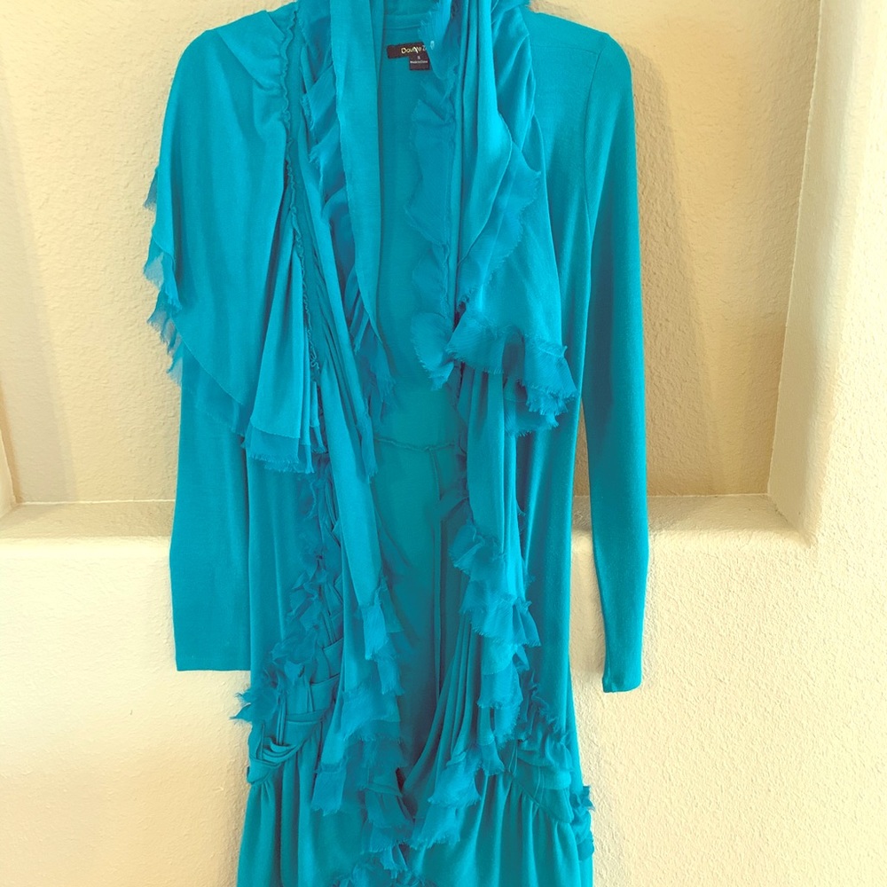 Long sweater, only worn a couple of times!